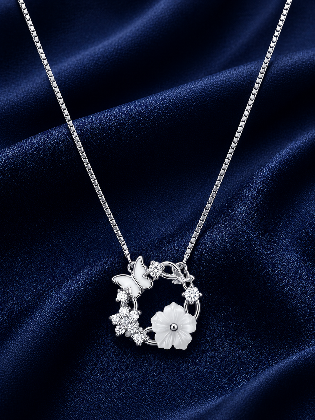 925 Sterling Silver Floral Circle Pendant Necklace - Silver Finish - front view