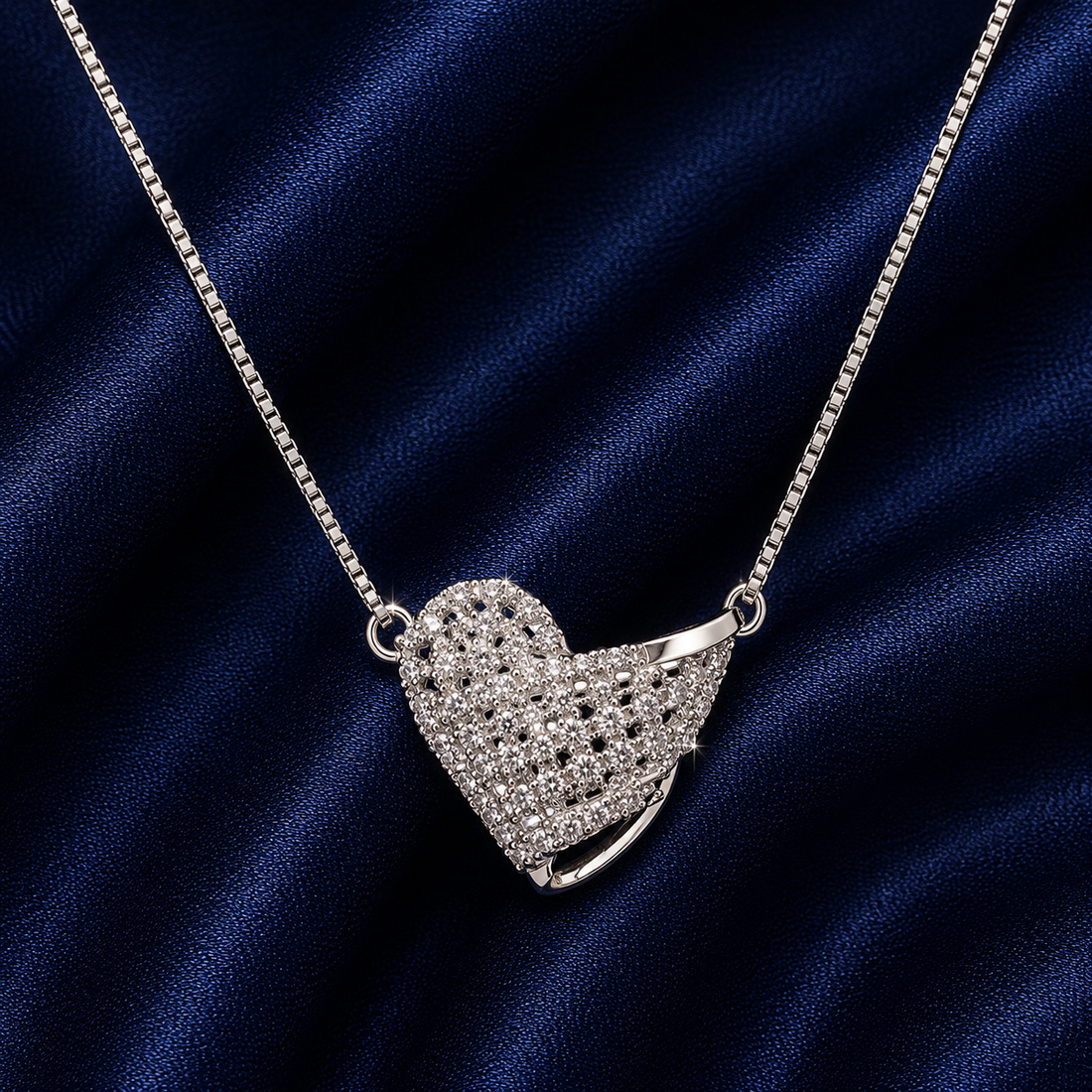 925 Sterling Silver Heart Leaf Cluster Pendant Necklace - Silver Finish - alternate view