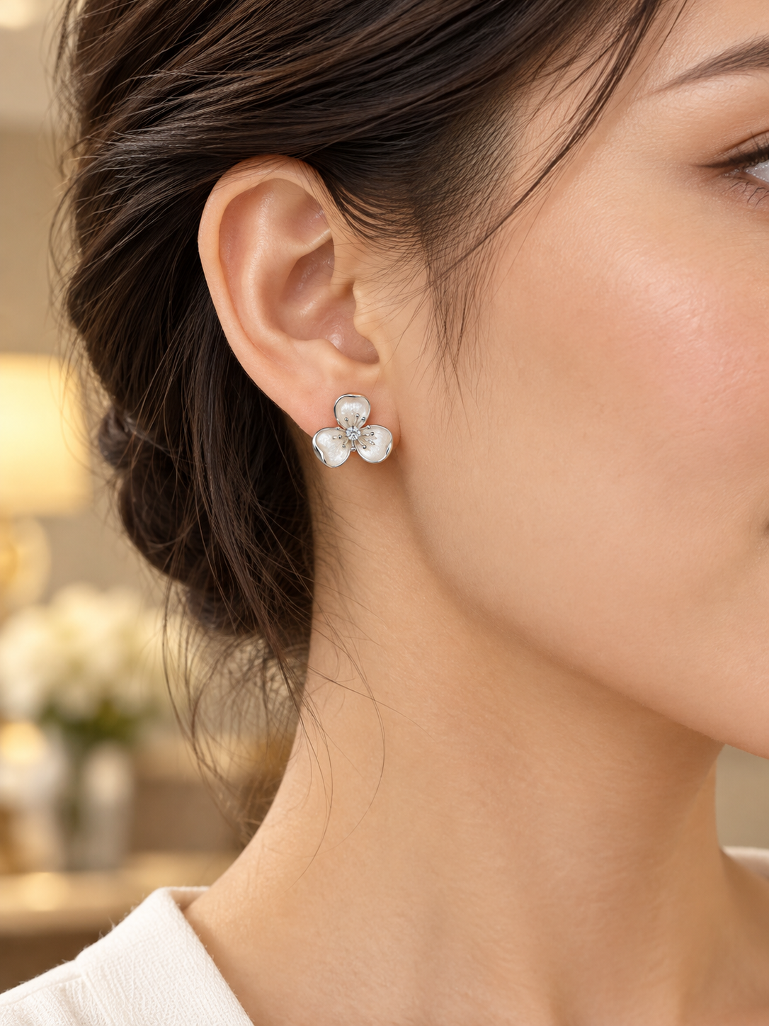 925 Sterling Silver Women's Crystal Three-Petal Flower Stud Earrings - Image 4