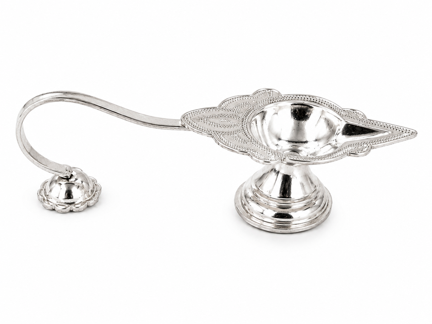 Real Silver Compact Leaf Design Aarti Diya with Handle – Pooja Lamp - image 1