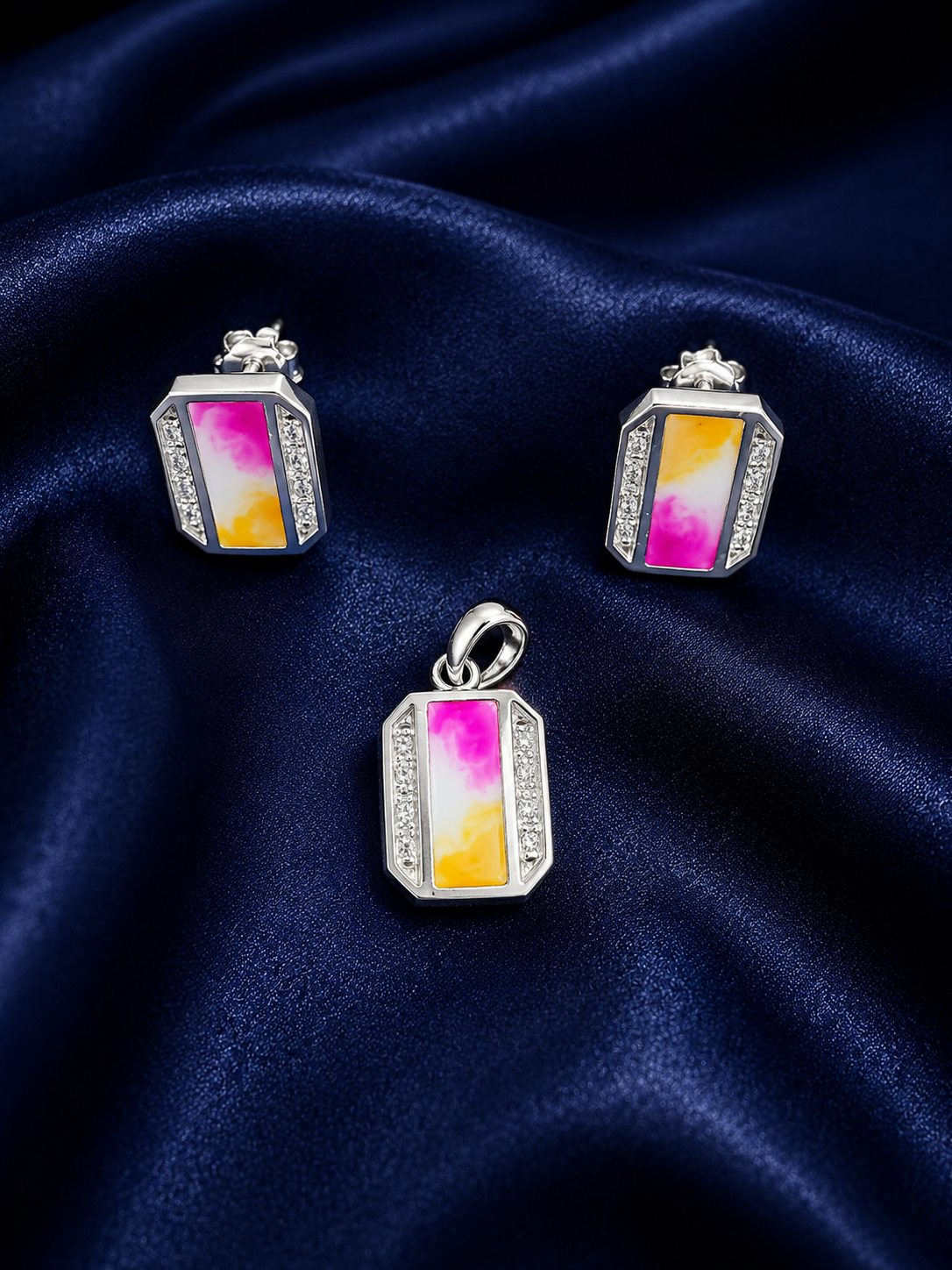 925 Sterling Silver Pendant & Earring Set