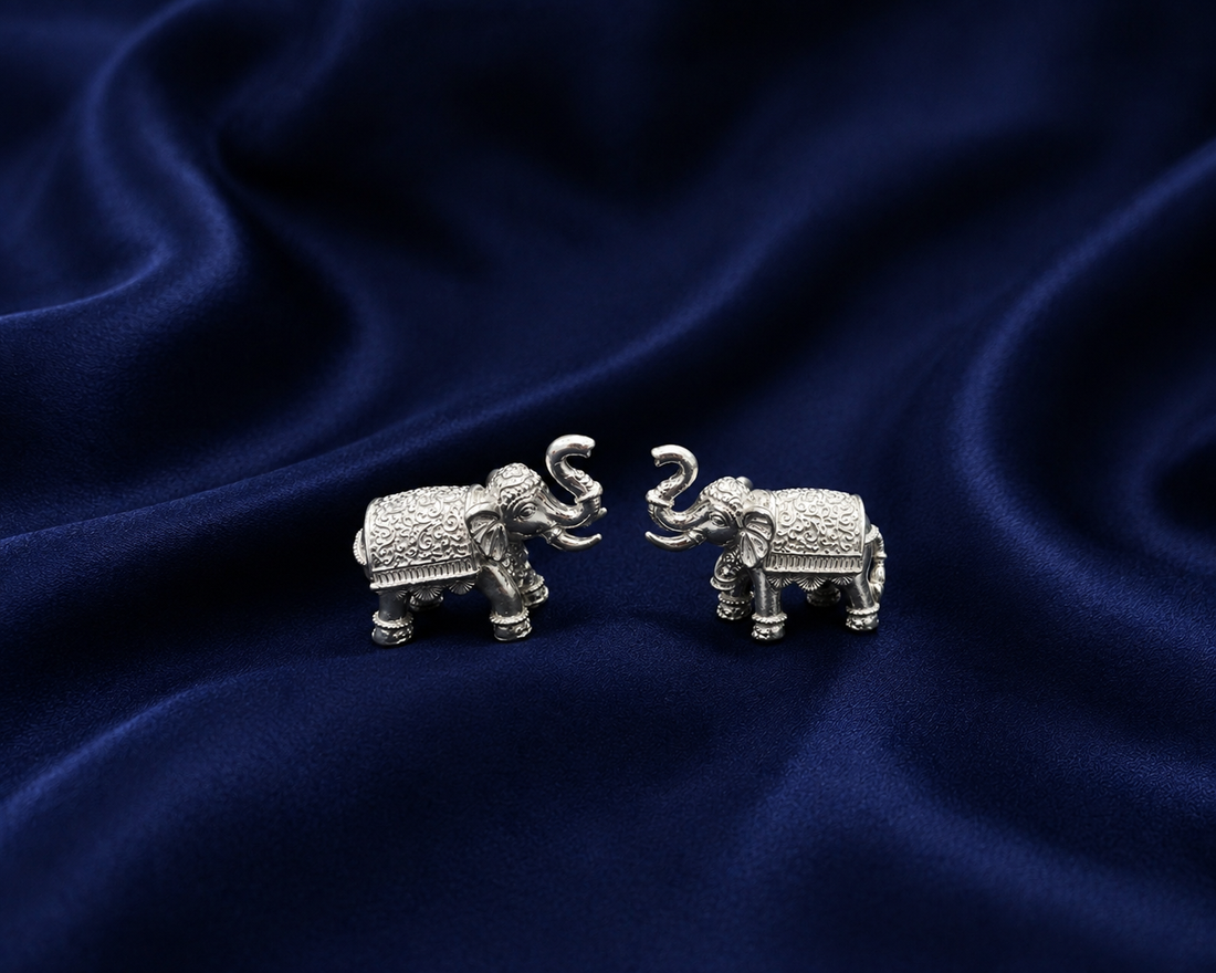 Real Silver Elephant Decorative Showpiece – Compact Home Décor & Gifting - image 1