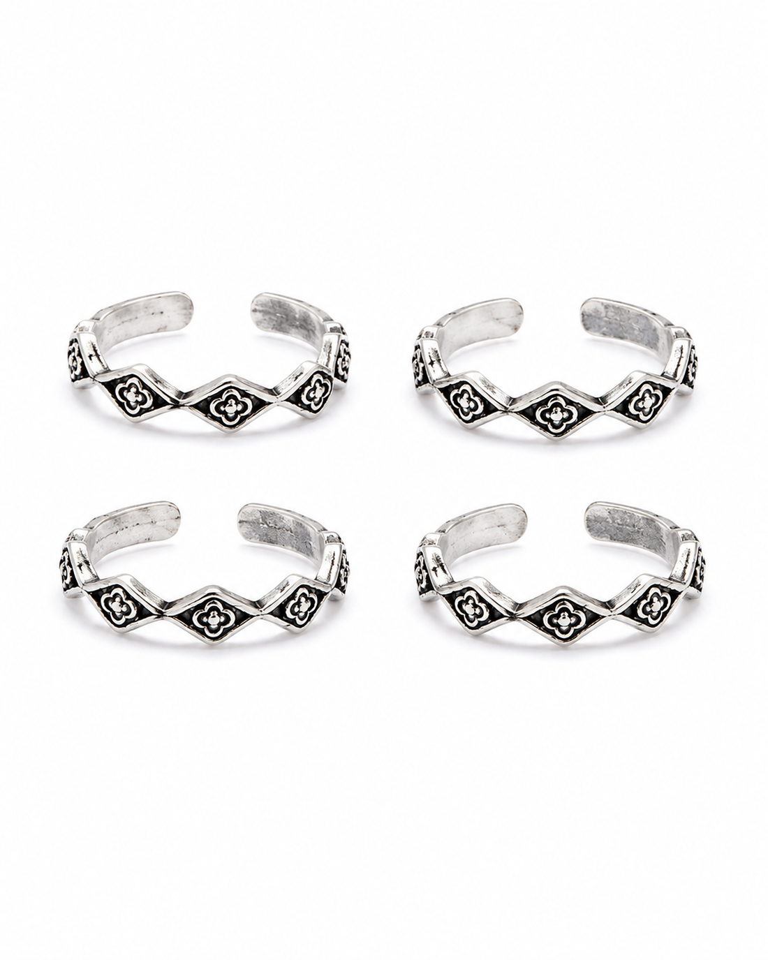 925 Sterling Silver Women's Diamond Motif Oxidised Band Toe Rings - Set of 4 - White Background