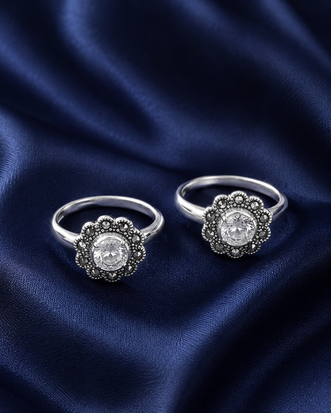 925 Sterling Silver Women's Ornate Floral Halo Toe Rings - Pair - Navy Blue Background