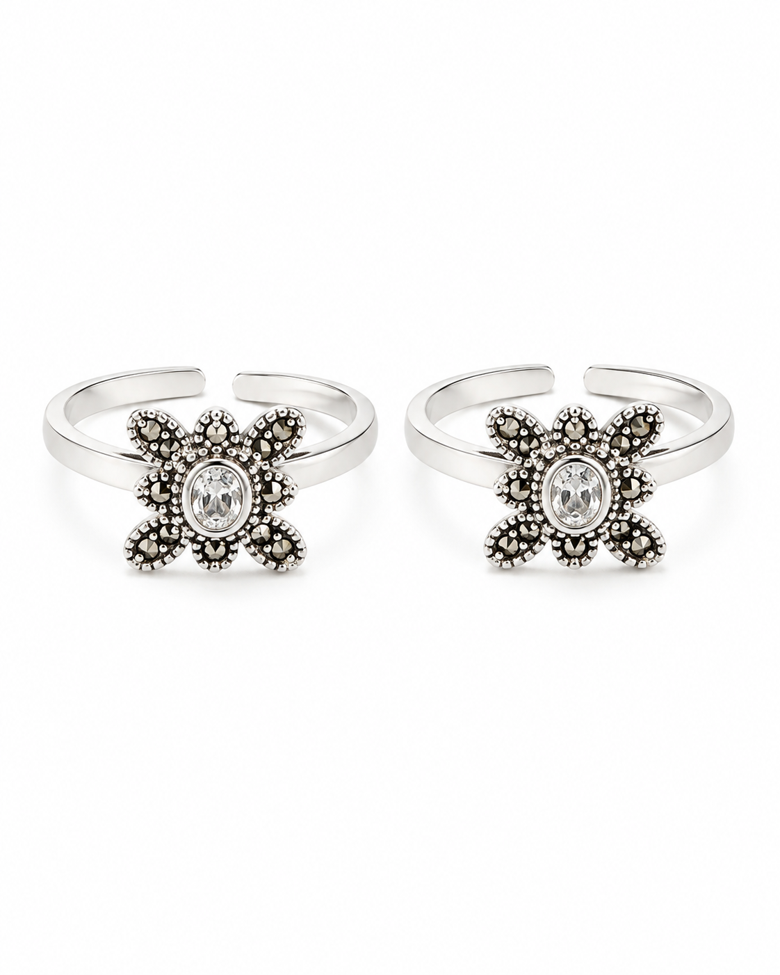 925 Sterling Silver Women's Butterfly Toe Rings - Pair - White Background