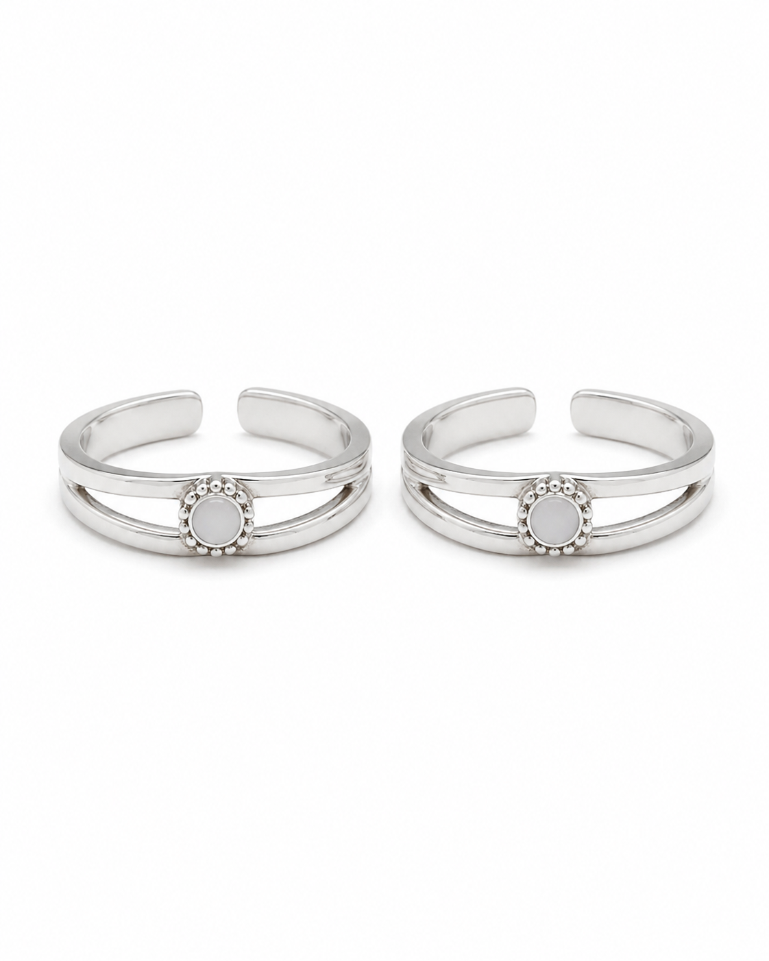 925 Sterling Silver Women's Minimal Crystal Bar Toe Rings - Pair - White Background