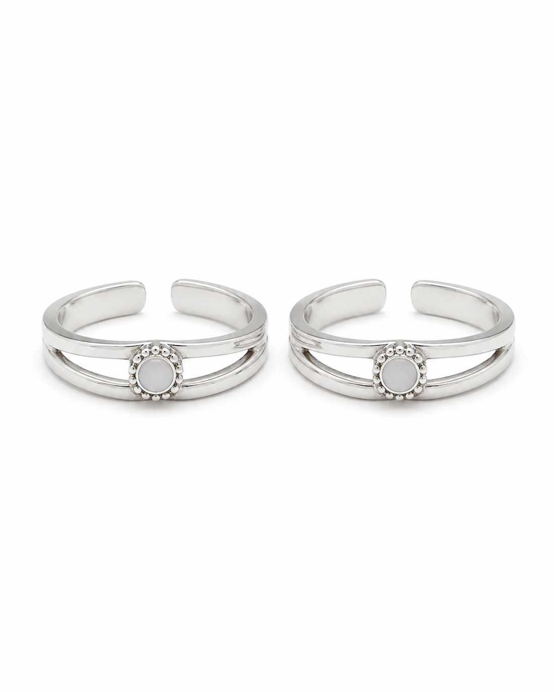 925 Sterling Silver Women's Minimal Crystal Bar Toe Rings - Pair - White Background