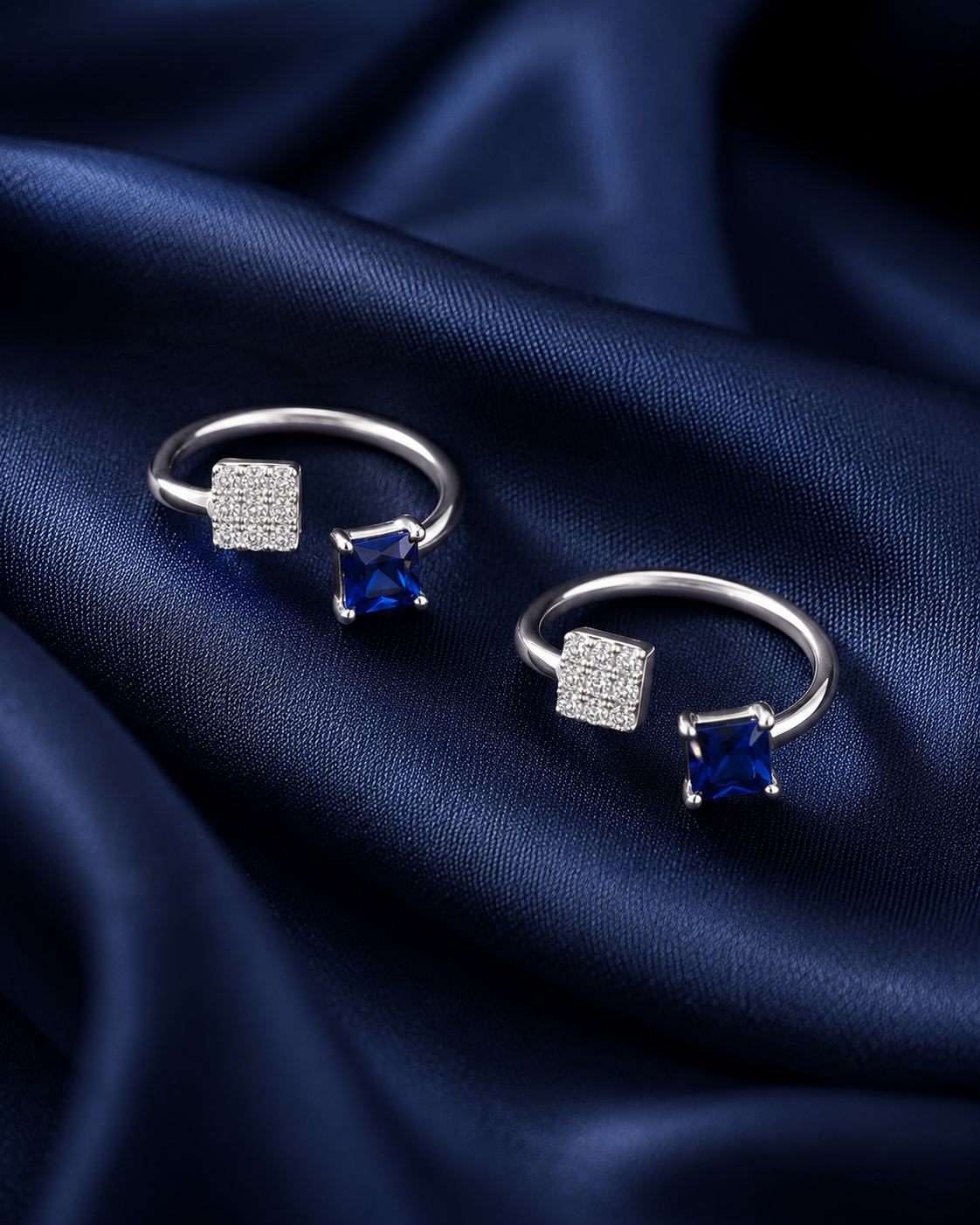 925 Sterling Silver Women's Blue Square Twin Stone Toe Rings - Pair - Navy Blue Background